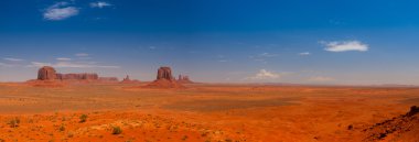 Kaya oluşumları içinde Navajo Park, anıt V ikonik doruklarına
