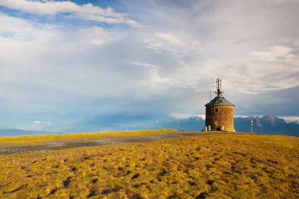 Krásný výhled na pohoří Slovinsko, Gerlitzen Alp rakouským — Stock fotografie