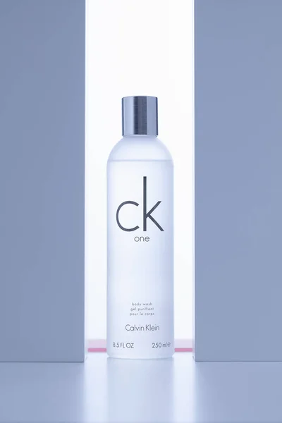 Prag Tjeckien Januari 2021 Calvin Klein Duschkar Bakgrunden Det Vita — Stockfoto