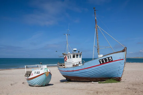 Stenbjerg Dania Sierpnia 2018 Łodzie Rybackie Plaży Stenbjerg Jest Wioską — Zdjęcie stockowe