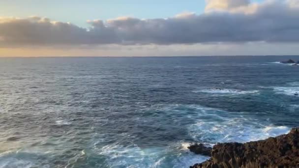 Aan Geweldige Kust Sauzal Tenerife Spanje — Stockvideo