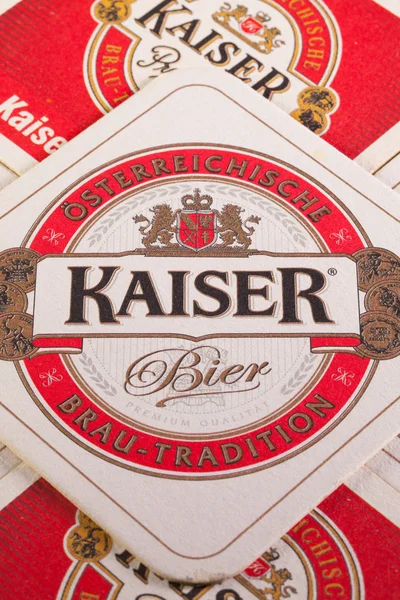 AUSTRIA, LINZ-7 luglio 2014: Kaiser Beer è la birra più popolare b — Foto Stock