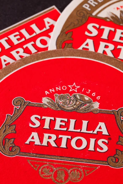 Pivní tácky od Stella Artois — Stock fotografie