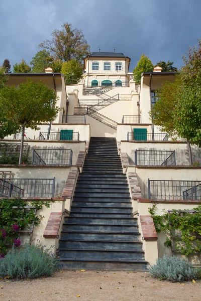 Il piccolo giardino Furstenberg a Praga — Foto Stock