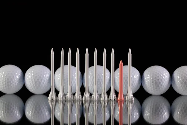 Golfballen op het Bureau van zwart glas — Stockfoto