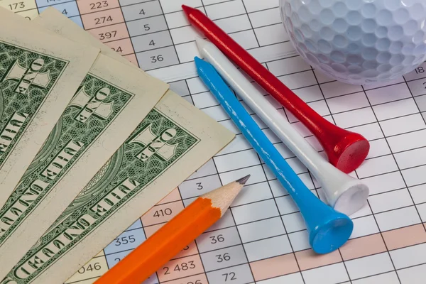 Equipos de golf y billetes en dólares — Foto de Stock