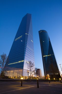 Cuatro torres iş alanı