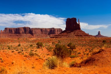 Kaya oluşumları içinde Navajo Park, anıt V ikonik doruklarına