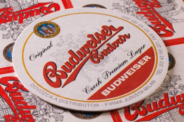 Prague, Çek Cumhuriyeti-3 Aralık 2014:Beermats Budweiser b