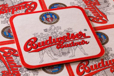 Prague, Çek Cumhuriyeti-3 Aralık 2014:Beermats Budweiser b