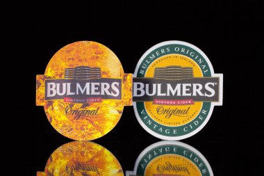 Beermats üzerinden Bulmers elma şarabı.