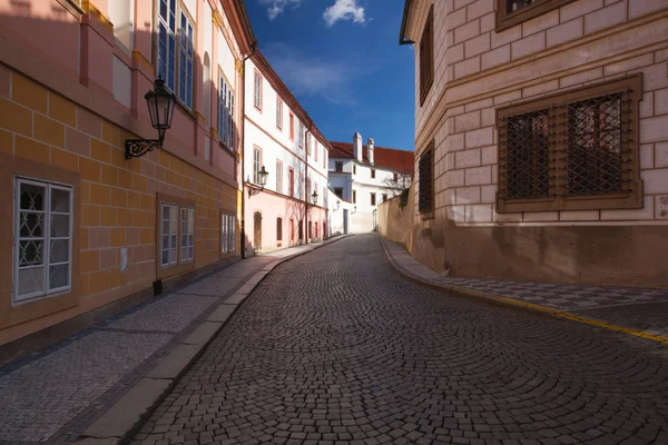 Historische architectuur in Kanovnicka Street, Praag — Stockfoto