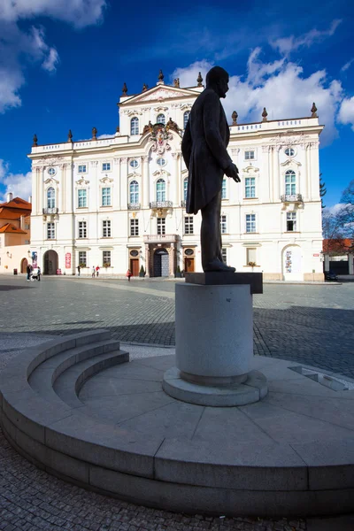 Pomnik z Tomas Masaryka na Hradczany Square. Zdjęcie Stockowe