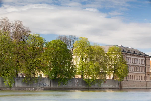 Liechtenstein Palace on the Vltava river bank. — Stock Photo, Image