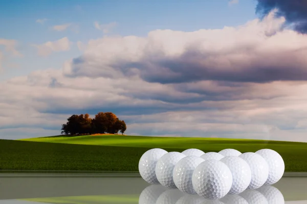 Paysages d'automne et balles de golf — Photo