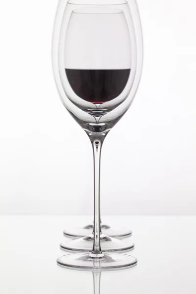 Verre à vin avec vin rouge — Photo