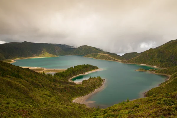 Caldera Lago di Fogo - lago en las Islas Azores — Foto de Stock