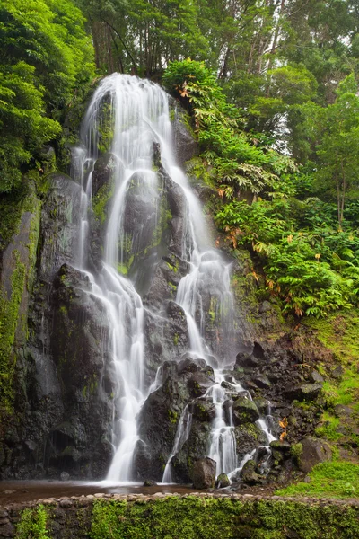 Wodospad Achada w Achada, Sao Miguel — Zdjęcie stockowe