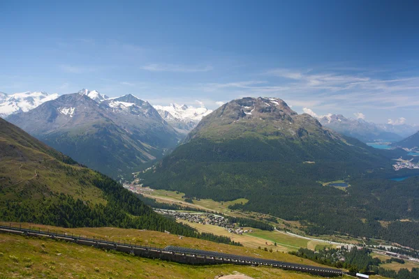 Panorama de la Haute Engadine depuis Muottas Muragl — Photo