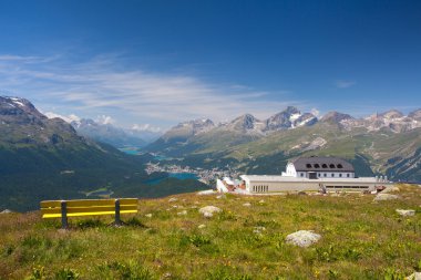 Muottas Muragl üzerinden Yukarı Engadine Panoraması 