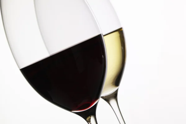 Wineglass with red  and white wine — Stock Photo, Image