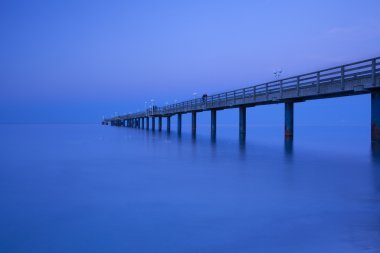 Binz, Rügen adası iskelede günbatımı