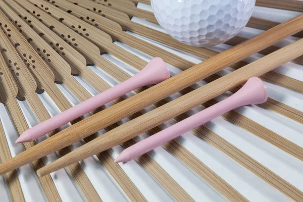 Ventilador de mão japonês típico, pauzinhos e equipamentos de golfe — Fotografia de Stock