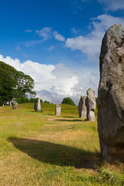 Кам'яне коло в Avebury. Велика Британія — стокове фото