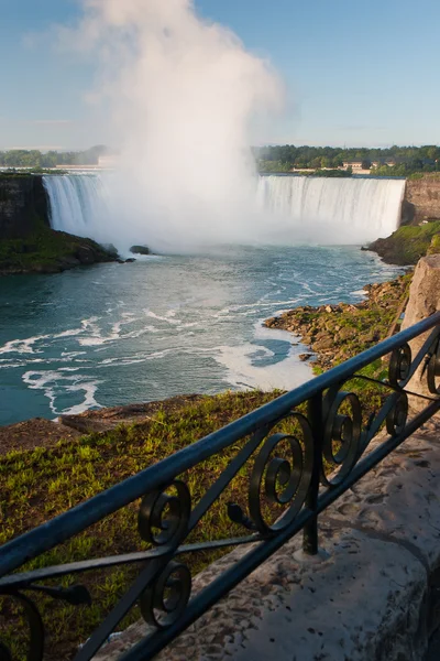 Cataratas del Niágara al amanecer, Ontario, Canadá — Foto de Stock