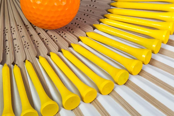 Ventilador japonês típico feito de equipamentos de bambu e golfe — Fotografia de Stock