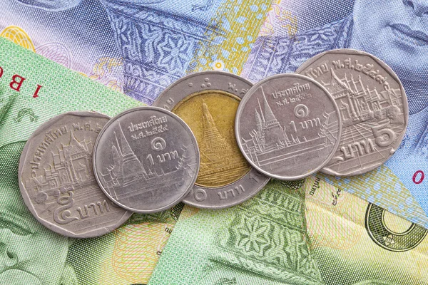 Bankovky a mince thajský Baht Thajska — Stock fotografie
