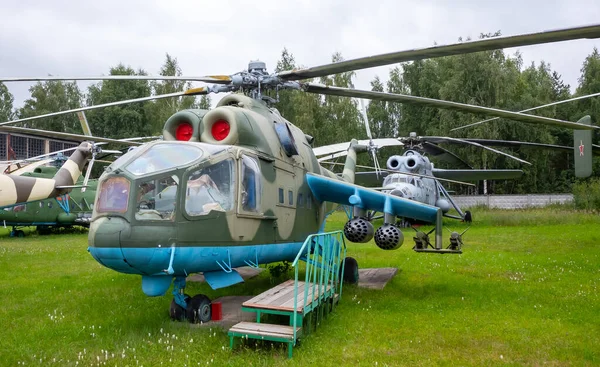 Juli 2018 Moskou Rusland Transport Gevechtshelikopter Mil Het Centraal Museum — Stockfoto