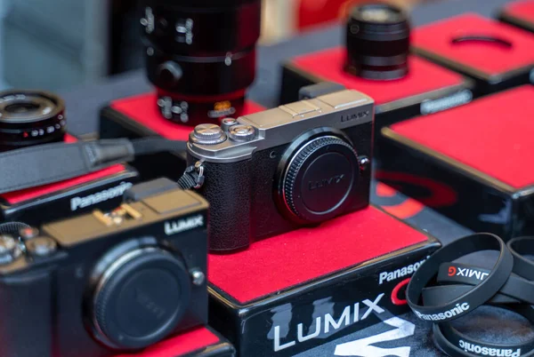 Août 2018 Moscou Russie Caméra Électronique Panasonic Lumix Sur Comptoir — Photo