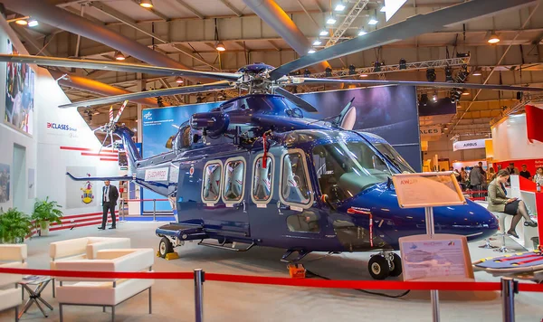 Augustus 2019 Regio Moskou Rusland Anglo Italiaanse Dubbelmotorige Multifunctionele Helikopter — Stockfoto