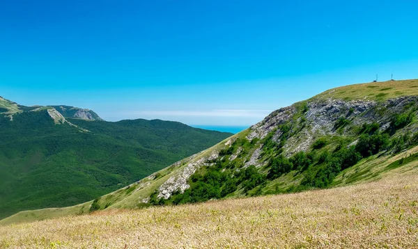 Pid Surrounding Mountains Lower Plateau Chatyr Dag Crimea Clear Sunny — Stock Photo, Image