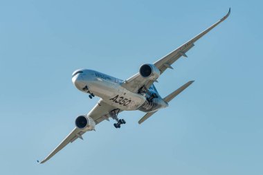 30 Ağustos 2019. Zhukovsky, Rusya. Uluslararası Havacılık ve Uzay Salonu MAKS 2019 'da uzun menzilli çift motorlu Airbus A350-900 XWB Airbus Industrie yolcu uçağı..