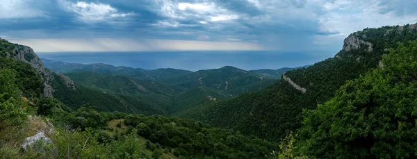 Platonun Tepesinden Karadeniz Kıyısına Bakın — Stok fotoğraf