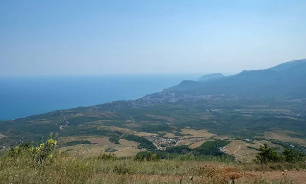 Widok Alushta Ayu Dag Gora Szczytu Demerji Alpejskie Pasmo Crimea — Zdjęcie stockowe