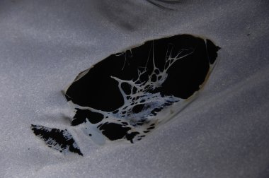 Kumaş üzerine soyut eser