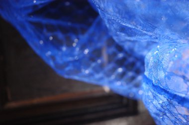 Kumaş üzerine soyut eser