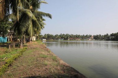 Su rezervi barajı akıyor.