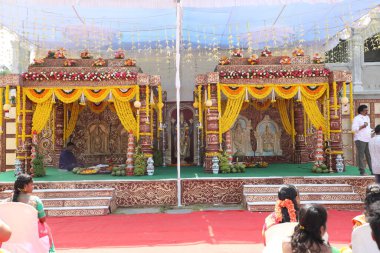 Geleneksel Hindu düğün töreni