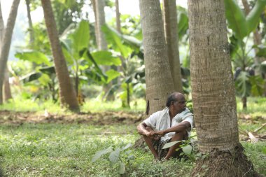 Hintli yaşlı adam 7 Aralık 2020 'de Hindistan' ı kapattı.