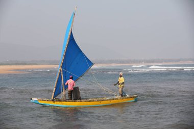 Sahildeki balıkçılar