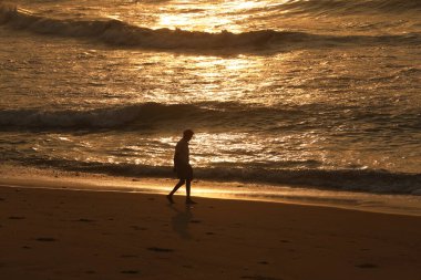 Günbatımında İnsanoğlunun Silueti