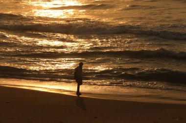 Günbatımında İnsanoğlunun Silueti