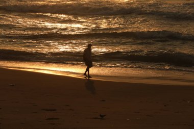 Günbatımında İnsanoğlunun Silueti