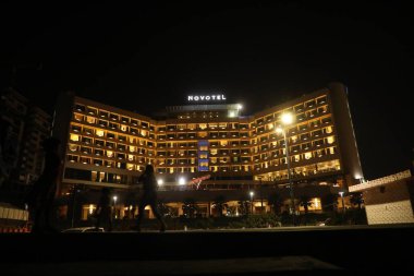 22 Ocak 2021 Vizag Hindistan Novatel Otel Binası 'nın dışı.