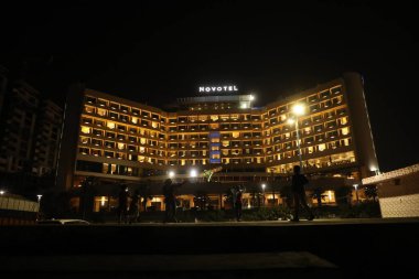 22 Ocak 2021 Vizag Hindistan Novatel Otel Binası 'nın dışı.