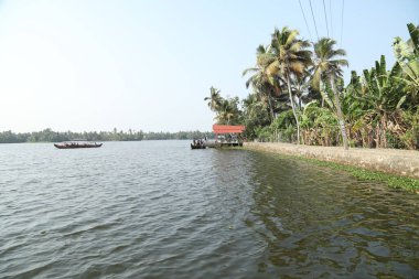 Teknedeki balıkçılar